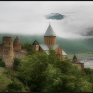 Pevnost ze 16. století, Ananuri, Gruzie