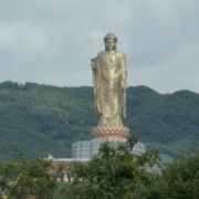 Velký Buddha v Jarním chrámu, 153 metrů, Čína
