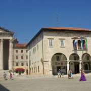 Augustův chrám v Pule, Chorvatsko