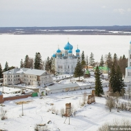 Kláštery a chrámy Ruska z ptačího pohledu (jaro)