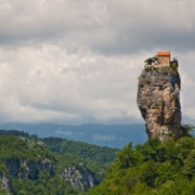 Kacchijský sloup s celou Maxima Vyznavače, Gruzie