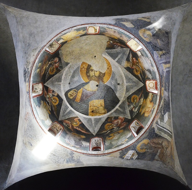 Freska Krista v kupoli chrámu