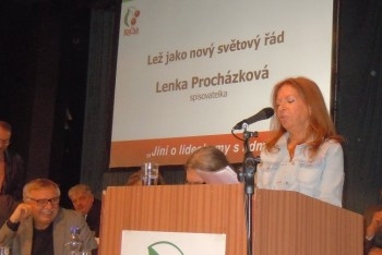 Lenka Procházková na semináři