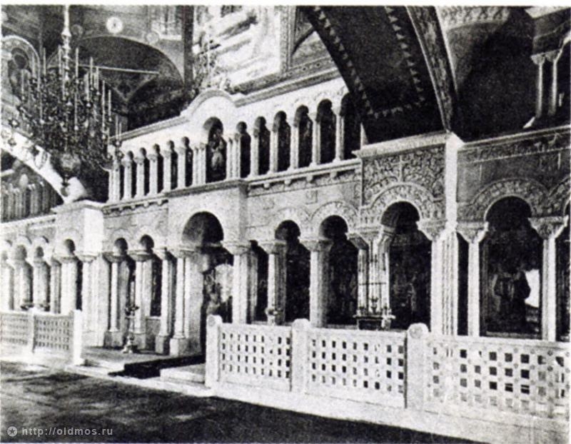 1. Ikonostas byzantského typu, chrám sv. Pimena, Moskva, Rusko